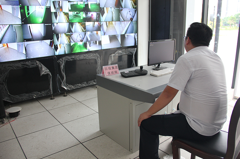 民族歌舞劇《扶貧路上》成功演出